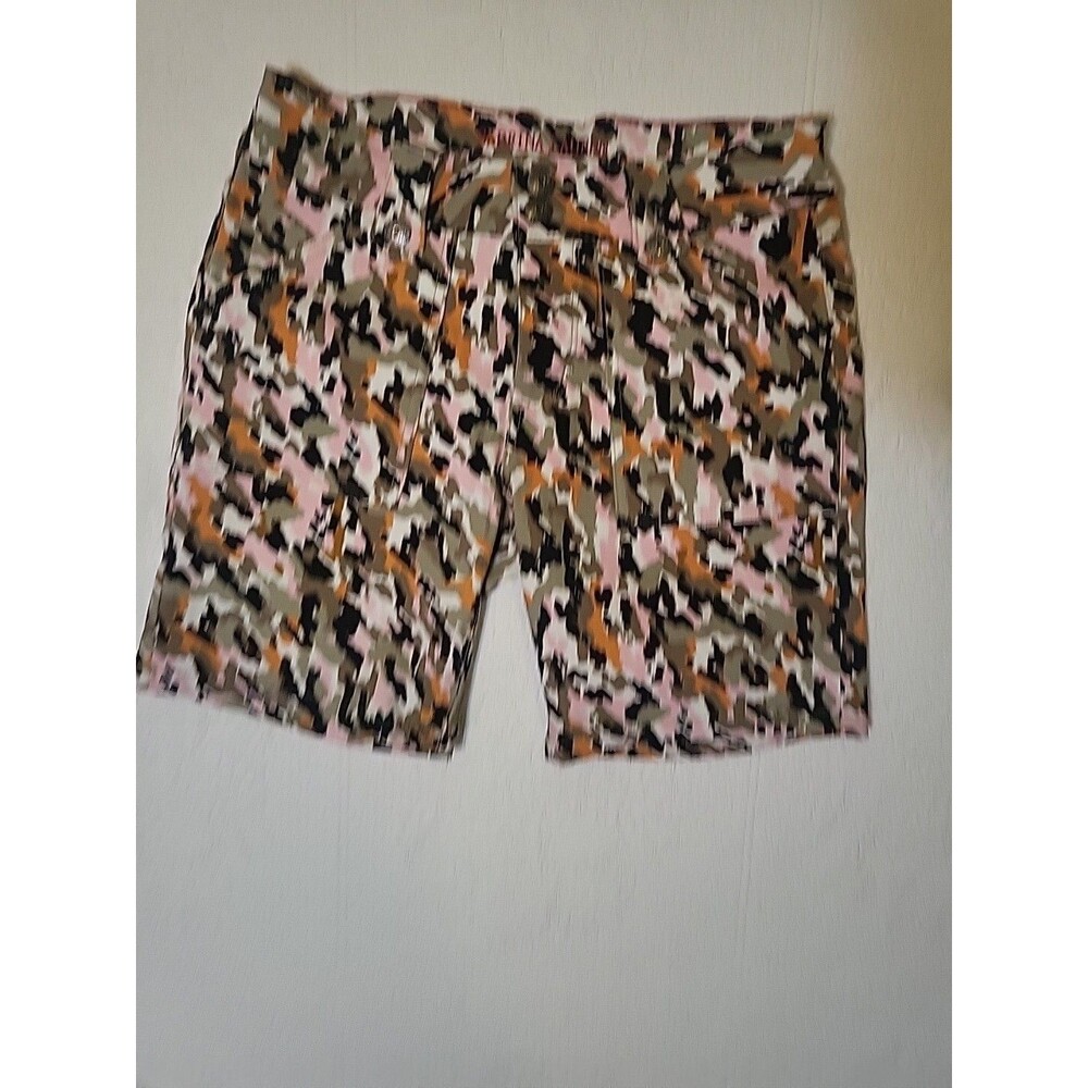 SABRINA LAUREN Shorts Women's Size 8  Rose Green Camo BERMUDA  STRETCH